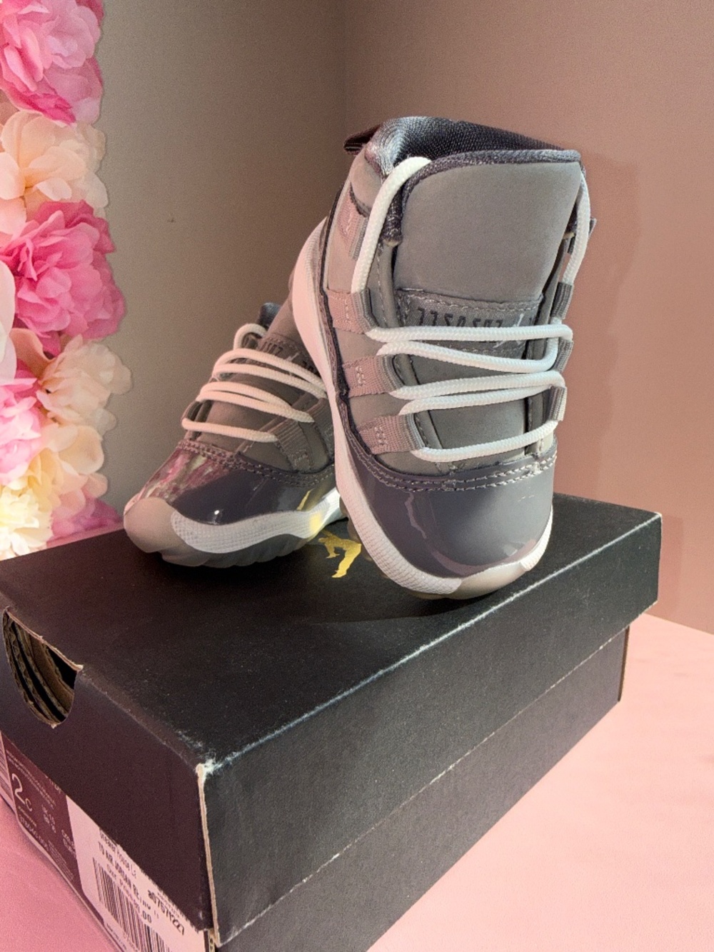 JORDAN 11 RETRO